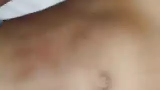 شريط سكس سحاق للمشاهير: لقاء كارينا كابور وبريانكا شوبرا الحار
