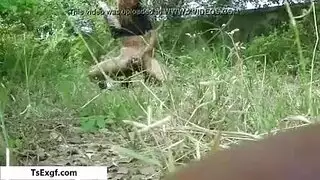 بريانكا شوبرا عارية وجاهزة للعمل