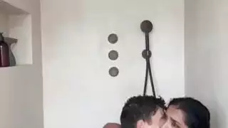 ياسمينة المفلسة تطالب بضربة قاسية في الحمام