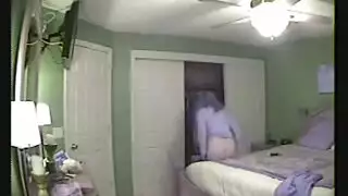 مشهد إباحي منفرد ساخن: استمناء حتى النشوة