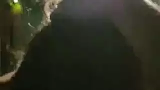 شرج شقراء بمؤخرة كبيرة: قضيب صلب يحرث خديها المستديرين